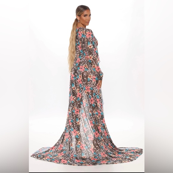 Sexy swimsuit and kimono combo - Picture 3 of 4